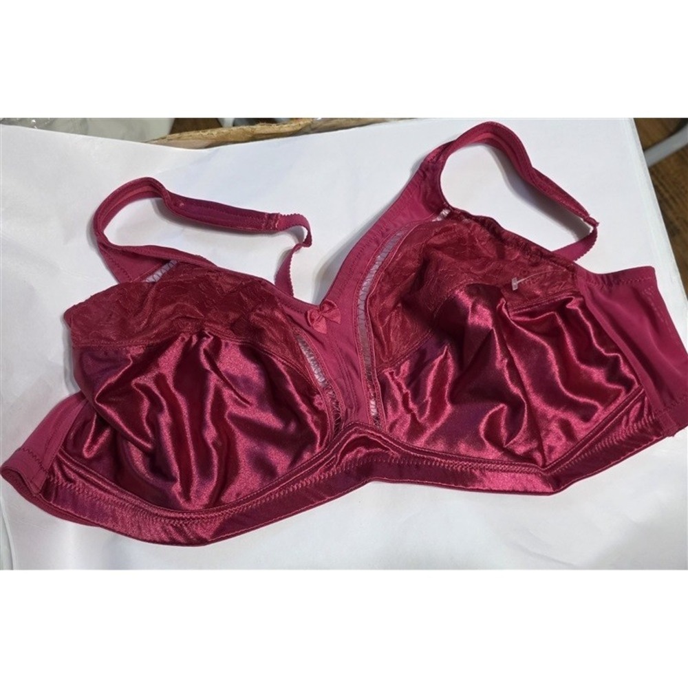 NWOT Comfort Choice 52B Satin & Lace Wireless Bra Raspberry 127938